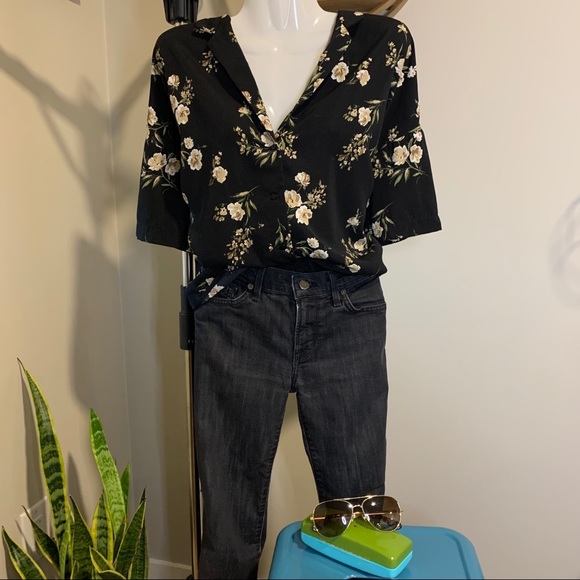 Kate Spade Sunglasses - Picture 2 of 5